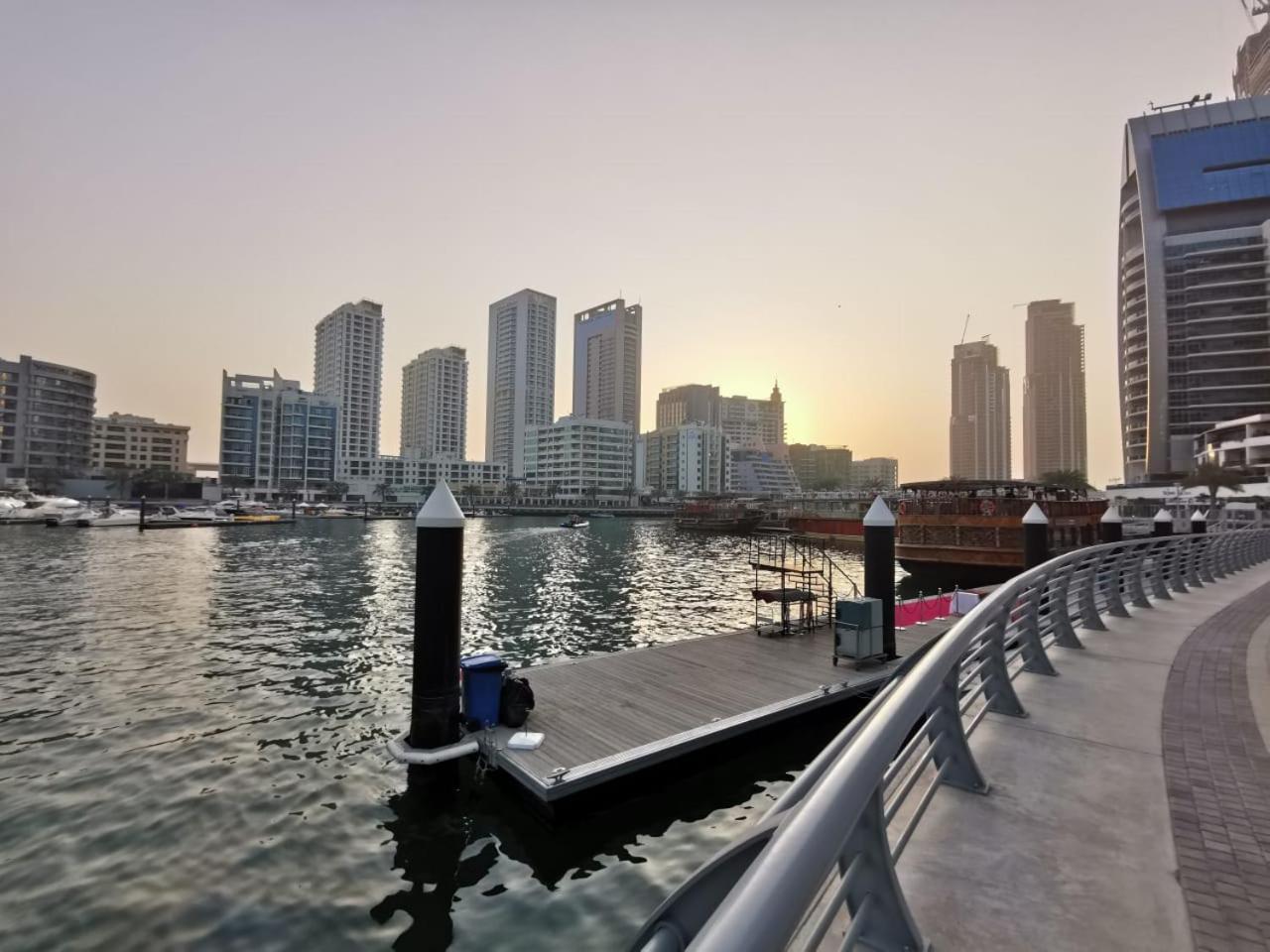 Icon Casa Living - Sparkle Tower 1 Appartement Dubai Buitenkant foto